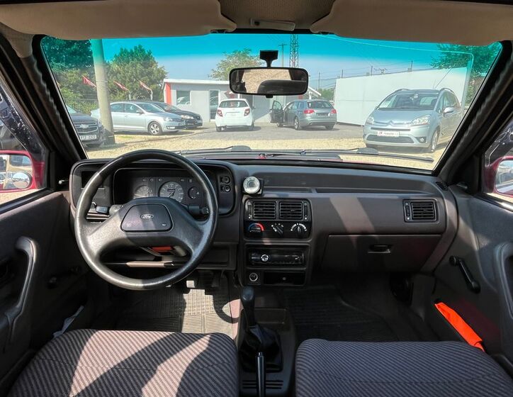 Ford Escort 21
