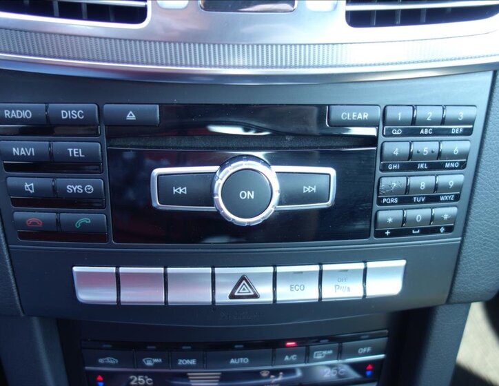 Mercedes-Benz Třídy E 25