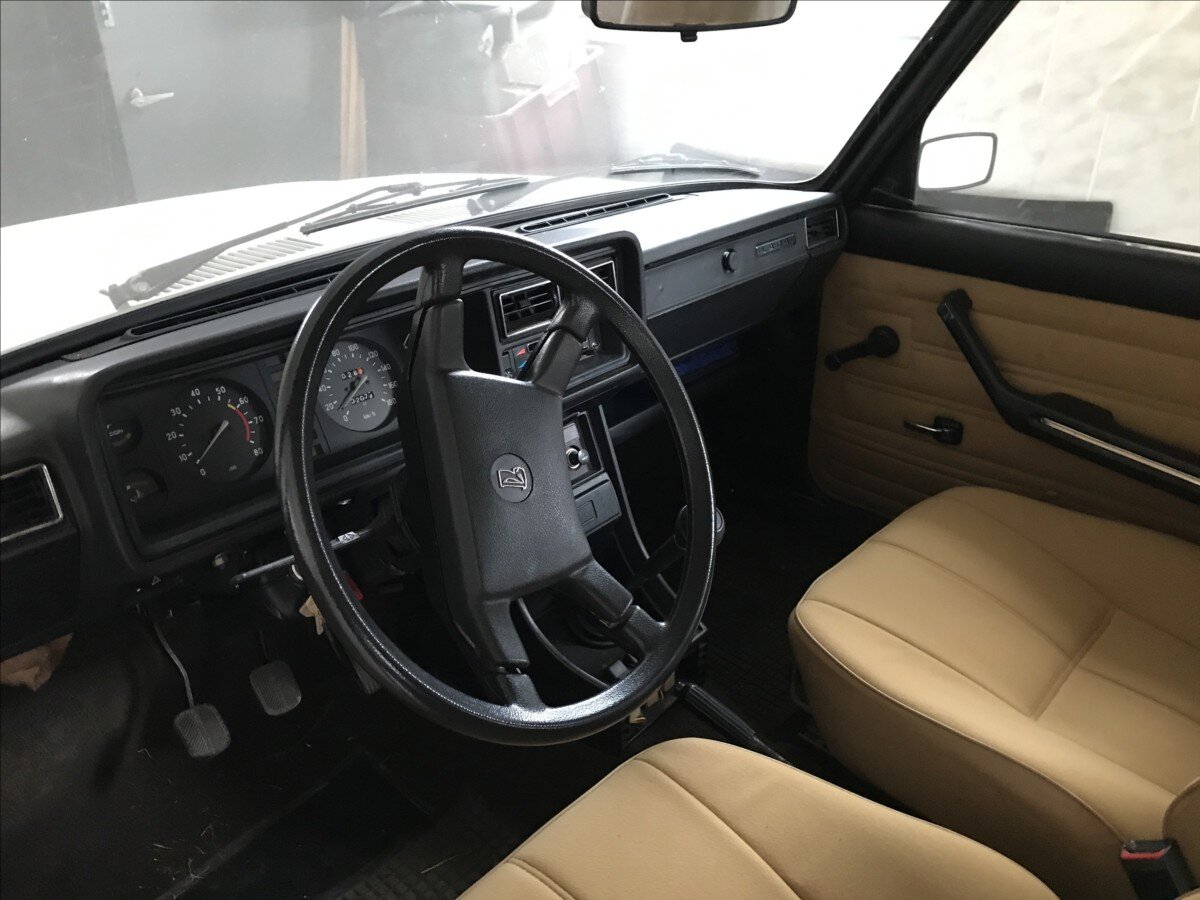 Lada 2107 Sedan 1,5 l 55 kw