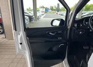 Mercedes-Benz Třídy V 9