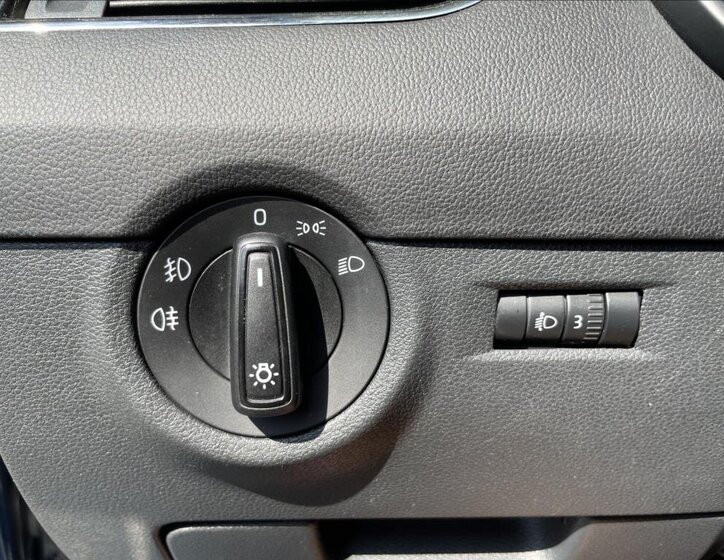 Škoda Octavia Sedan / Limuzína 1,2 l 77 kw