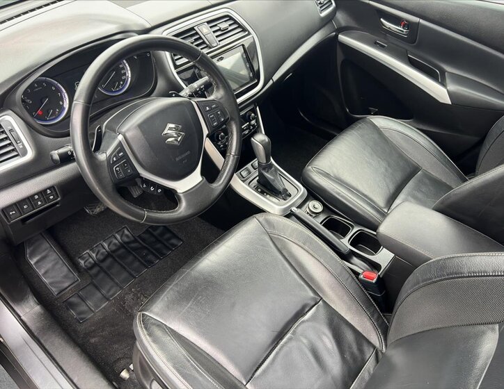 Suzuki SX4 S-Cross 17