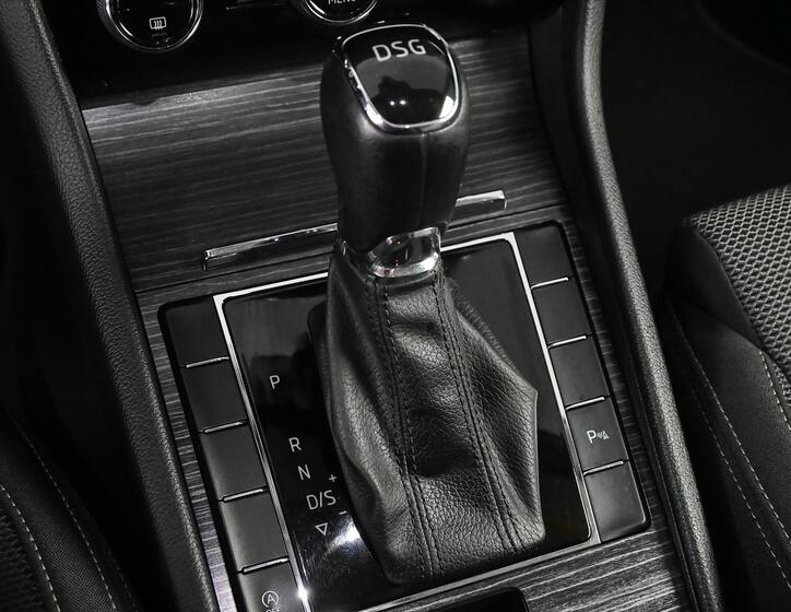 Škoda Superb 24