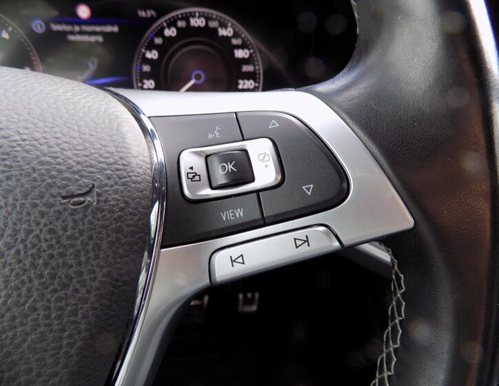 Volkswagen Touareg SUV / Terénní 3,0 l 210 kw