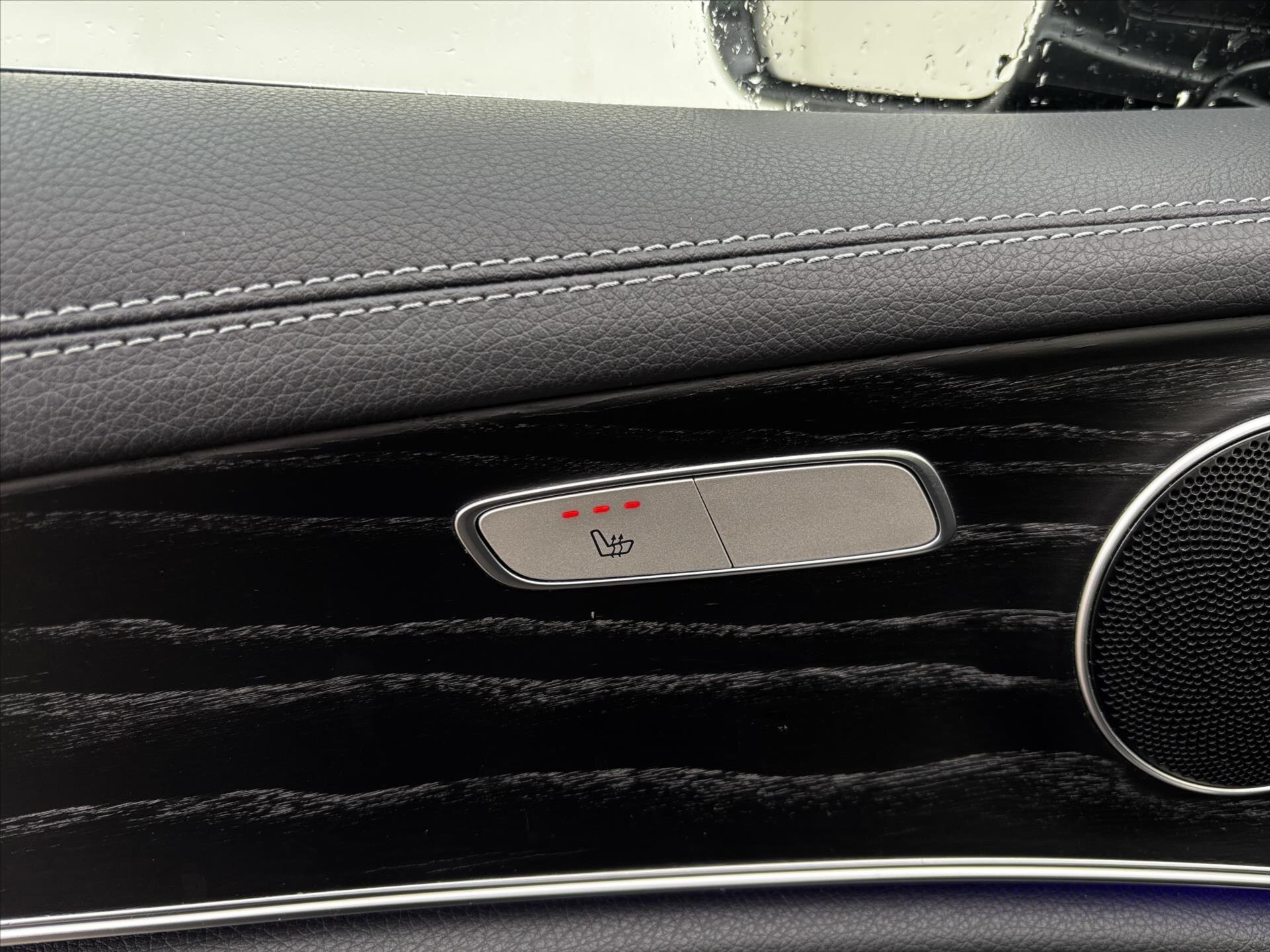 Mercedes-Benz Třídy E Kombi 2,0 l 143 kw