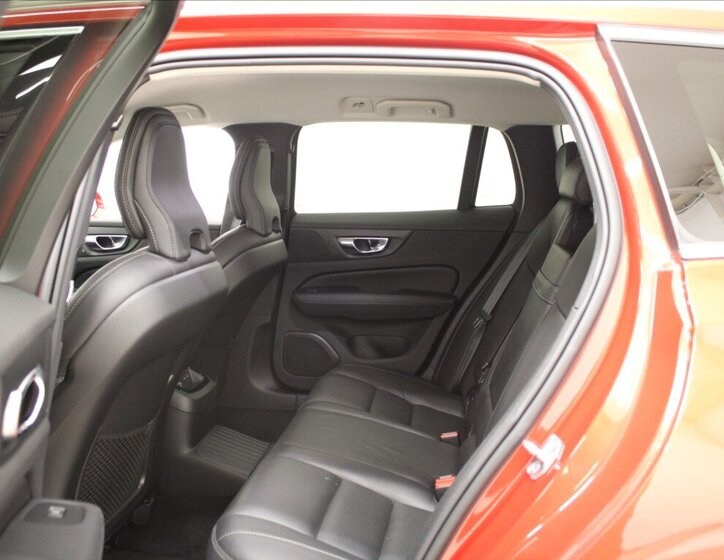 Volvo V60 Kombi 2,0 l 257 kw