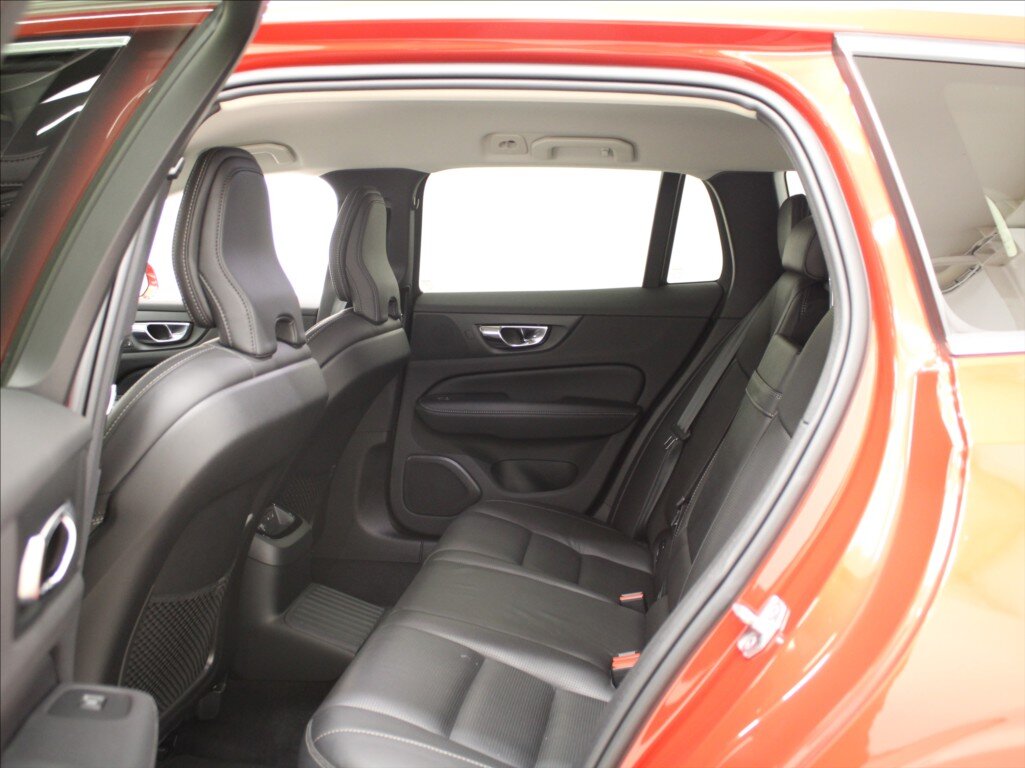 Volvo V60 Kombi 2,0 l 257 kw