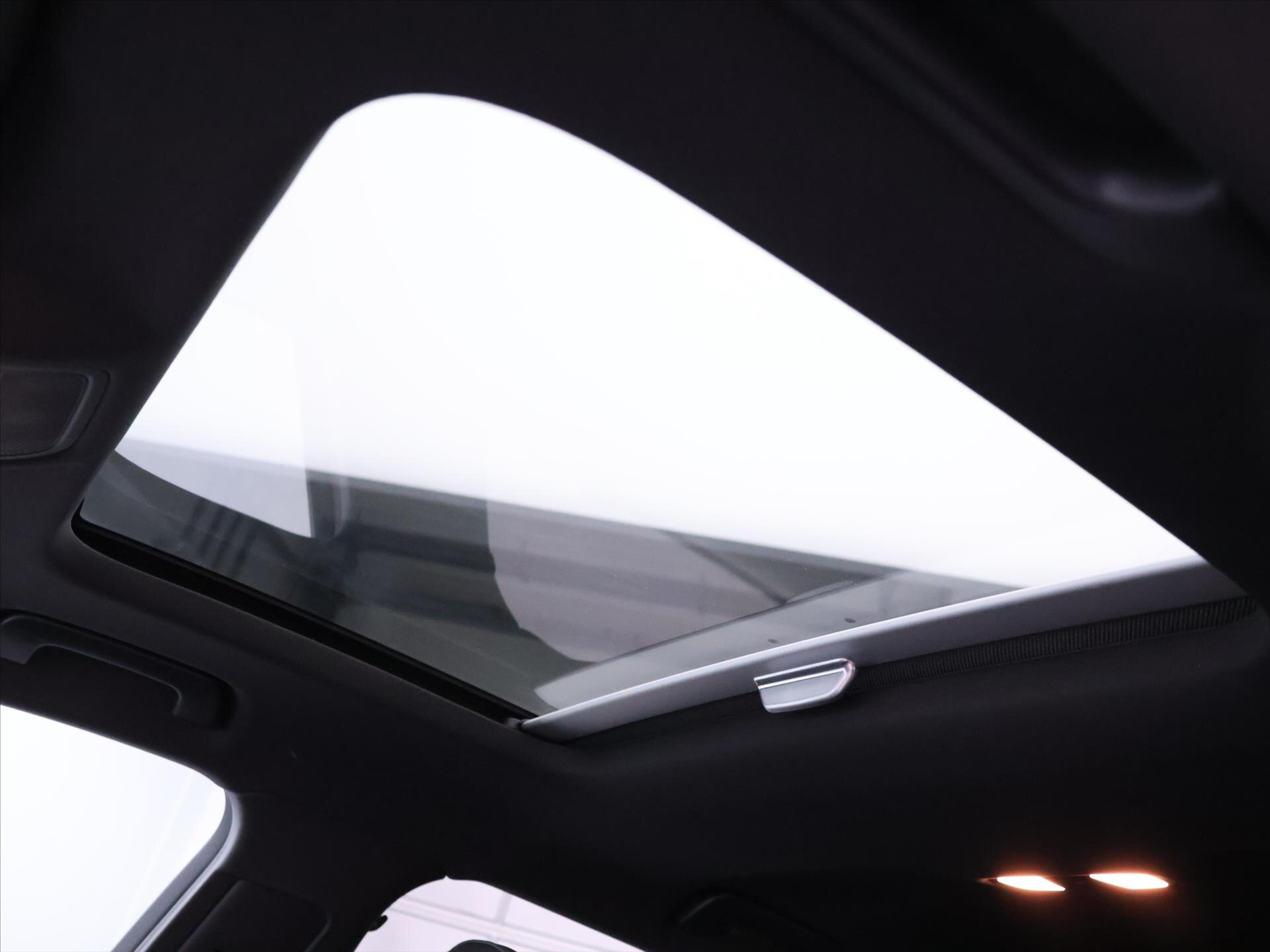 Audi S3 Hatchback 2,0 l 221 kw