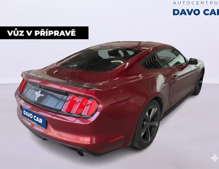 Ford Mustang Kupé 3,7 l 227 kw