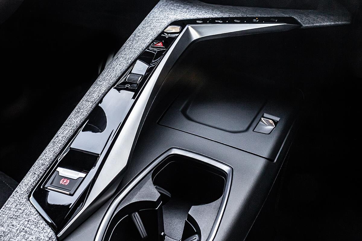 Peugeot 3008 SUV 1,2 l 105 kw