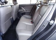 Toyota Avensis Sedan / Limuzína 2,0 l 112 kw