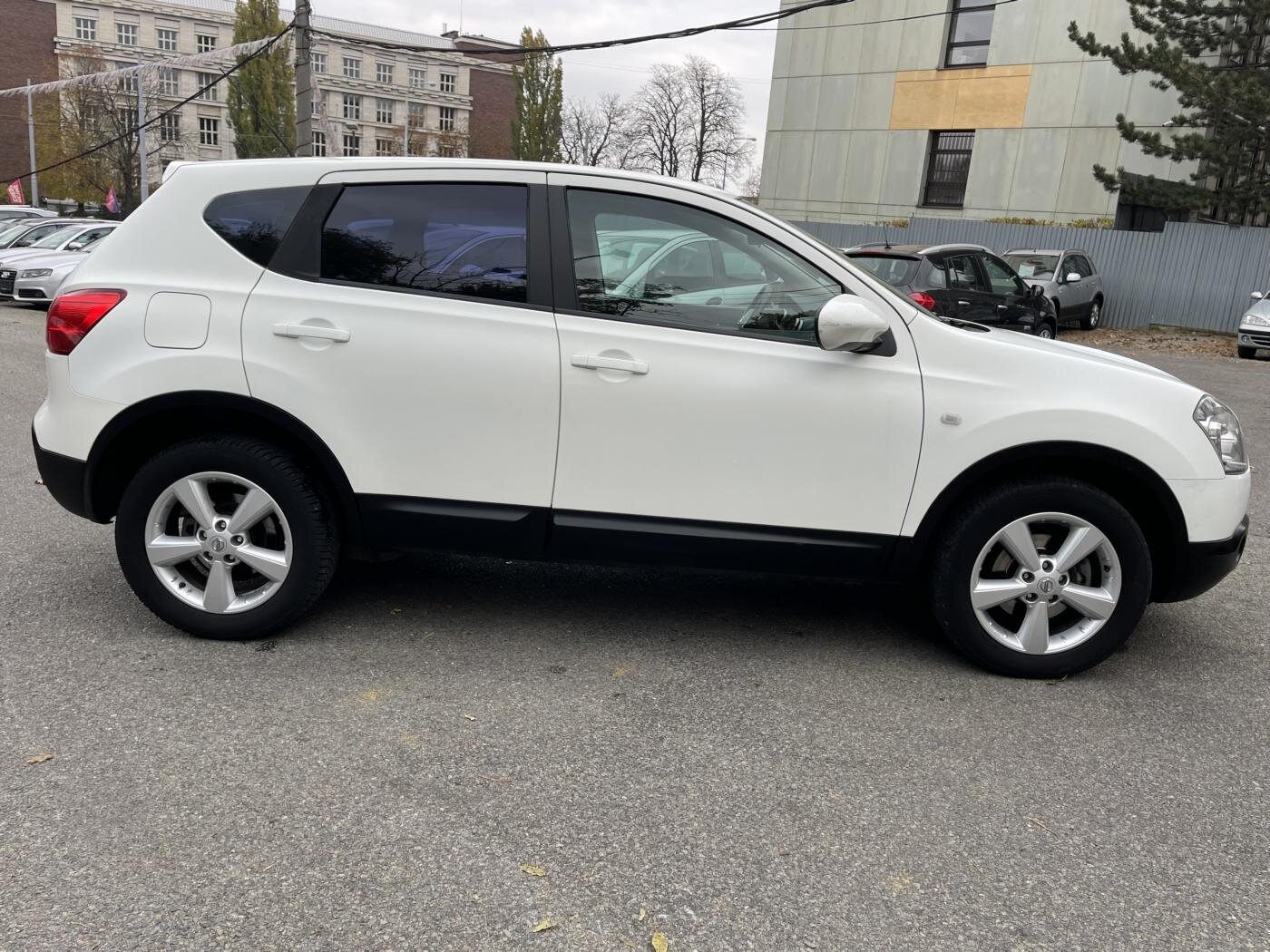 Nissan Qashqai SUV 2,0 l 110 kw