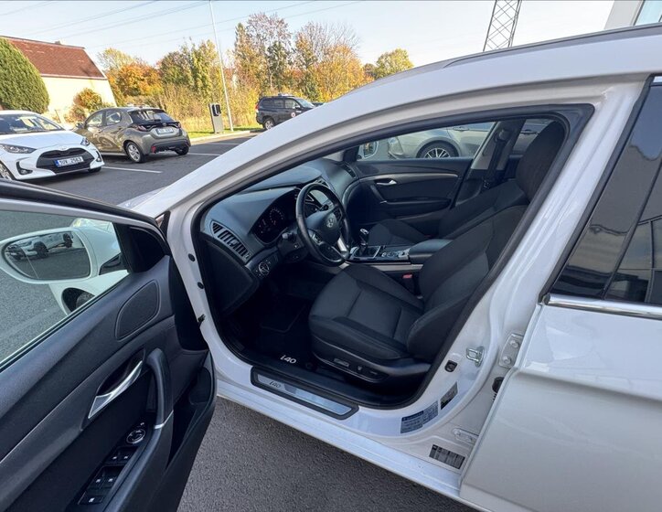 Hyundai i40 9
