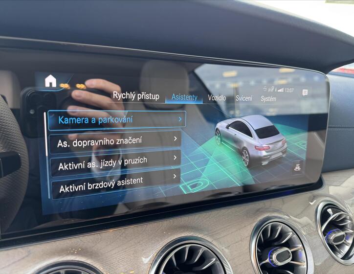 Mercedes-Benz Třídy E 16