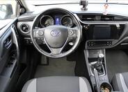 Toyota Auris 12