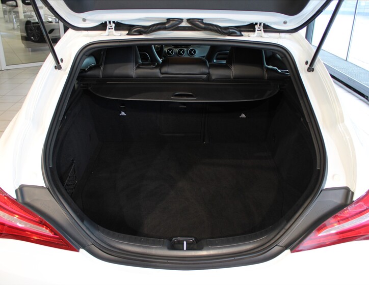 Mercedes-Benz CLA 23