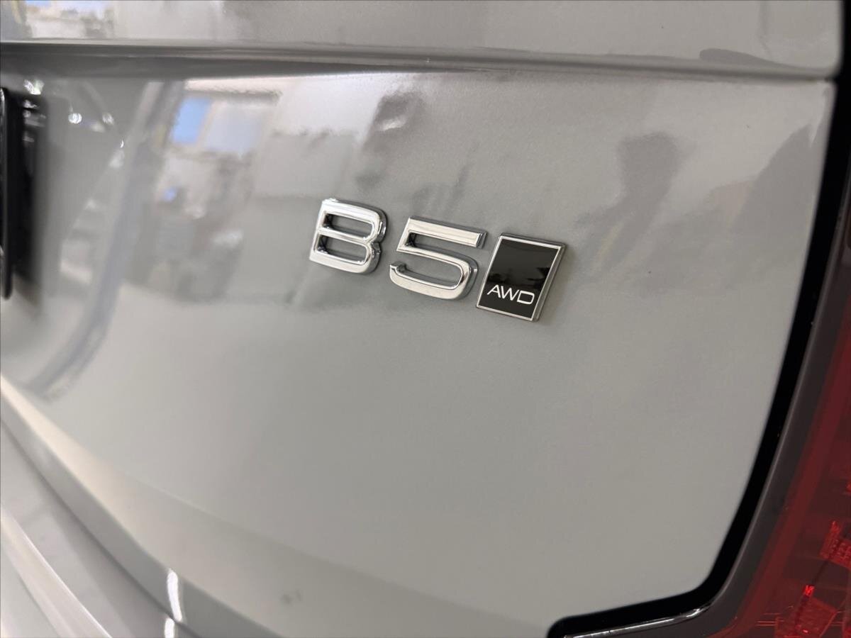 Volvo XC90 SUV / Terénní 2,0 l 184 kw