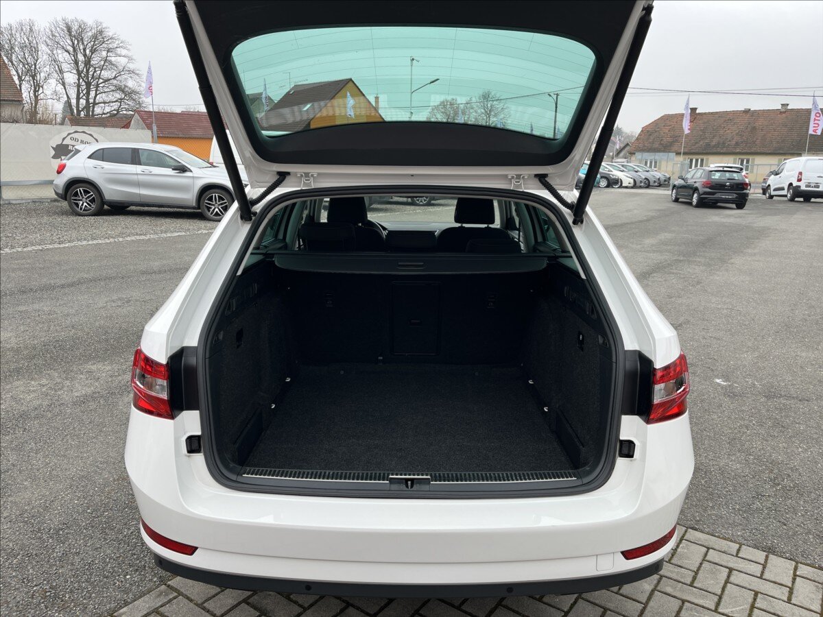 Škoda Superb Kombi 2,0 l 110 kw