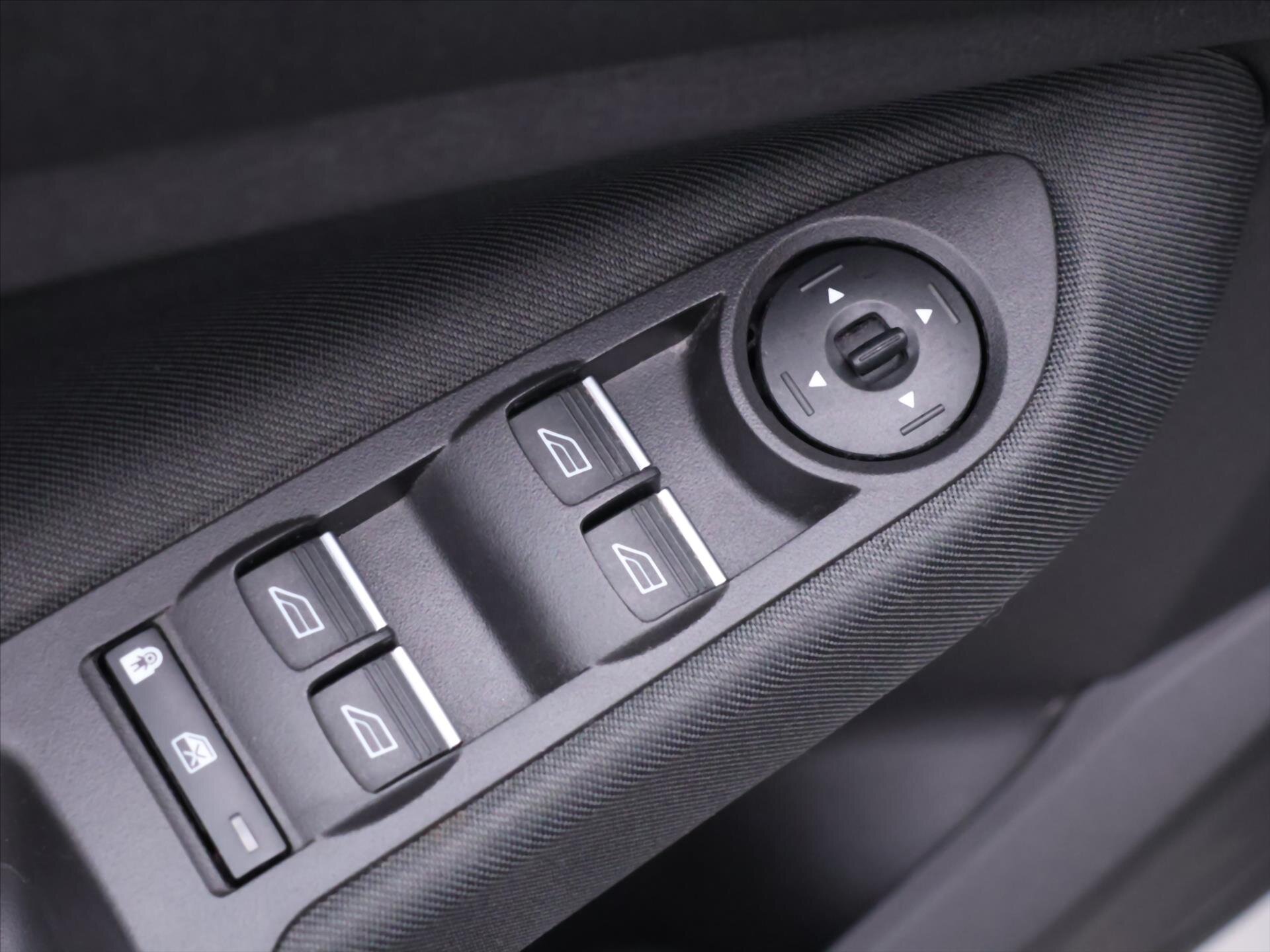 Ford Grand C-MAX Kombi 1,5 l 110 kw