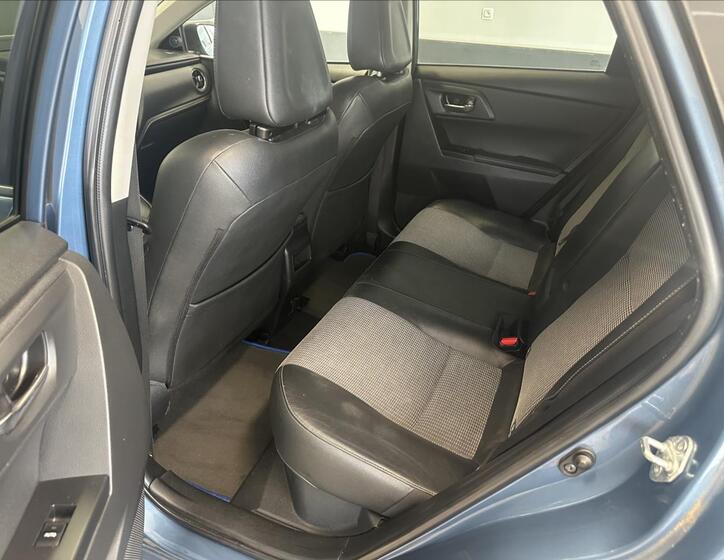Toyota Auris 14