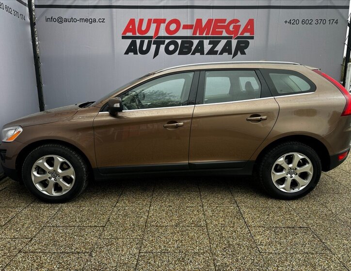 Volvo XC60 SUV / Terénní 2,4 l 136 kw