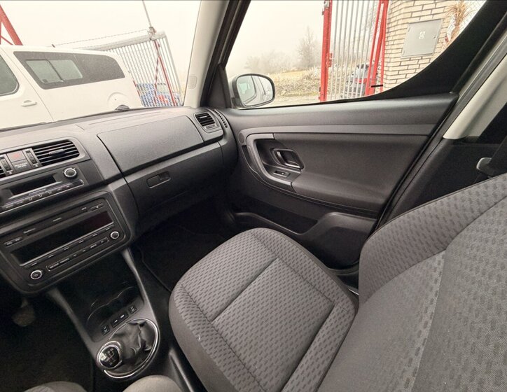 Škoda Roomster 22