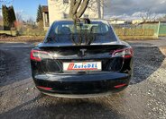 Tesla Model 3 Sedan / Limuzína 0,0 239 kw