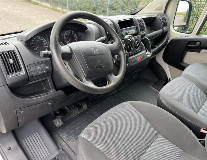 Peugeot Boxer 9