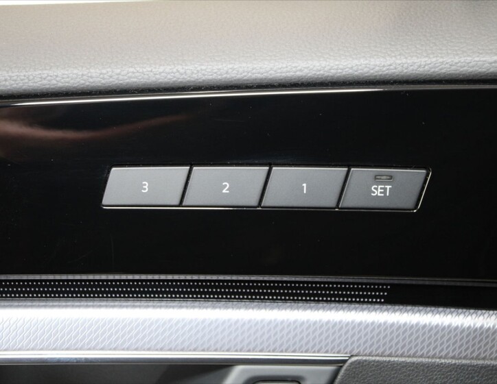 Volkswagen Touareg 20