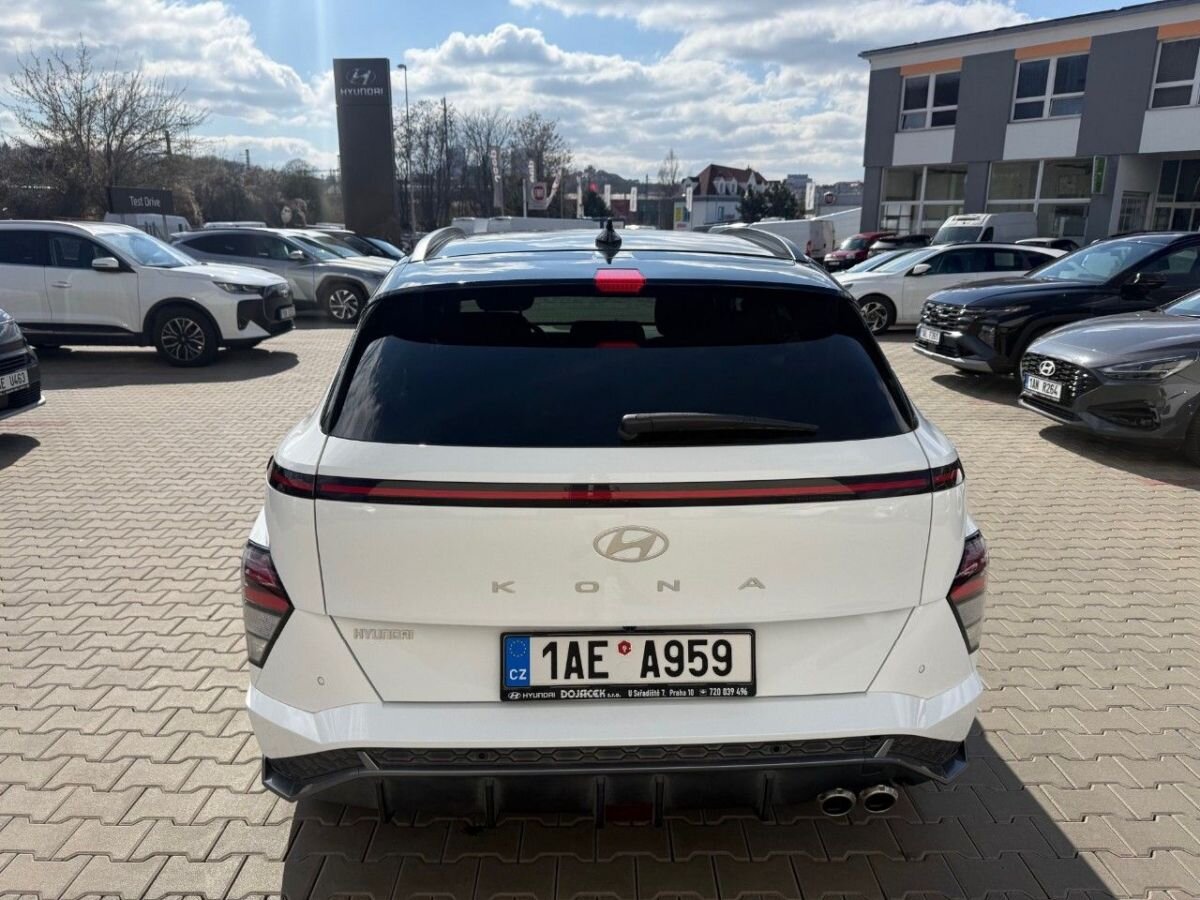 Hyundai Kona SUV / Terénní 1,6 l 145 kw