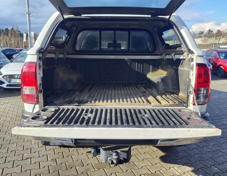 Toyota Hilux Pick-up 2,8 l 150 kw