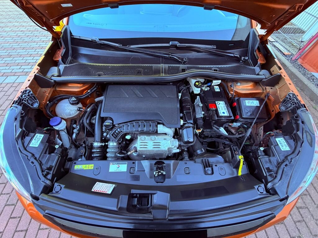 Peugeot 2008 Hatchback 1,2 l 74 kw