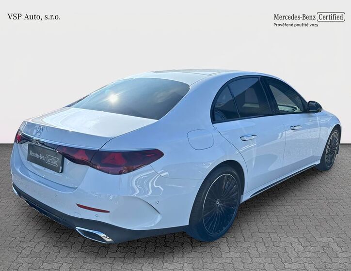 Mercedes-Benz Třídy E 5