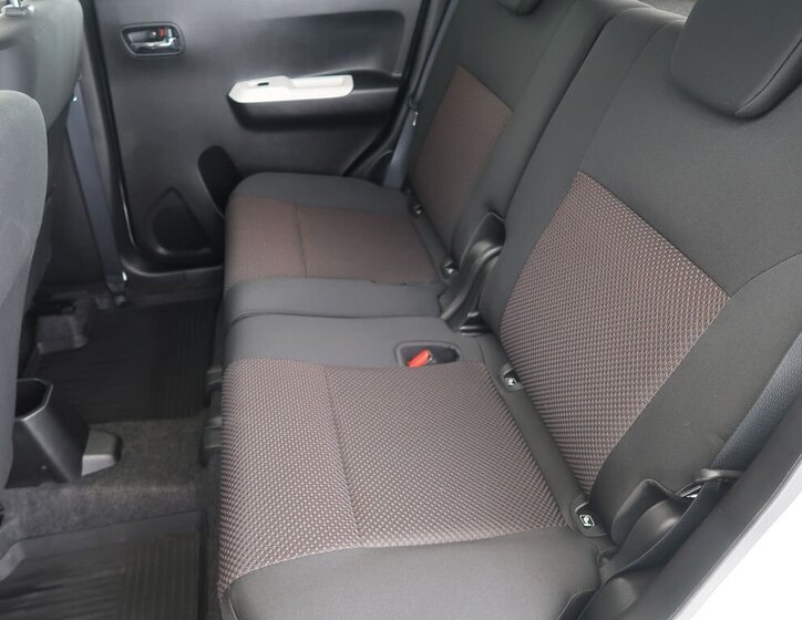 Suzuki Ignis SUV 1,2 l 66 kw