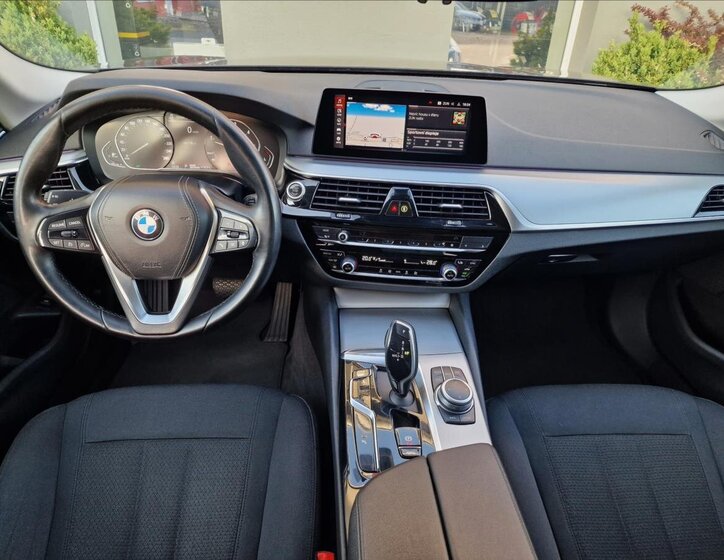 BMW Řada 5 23