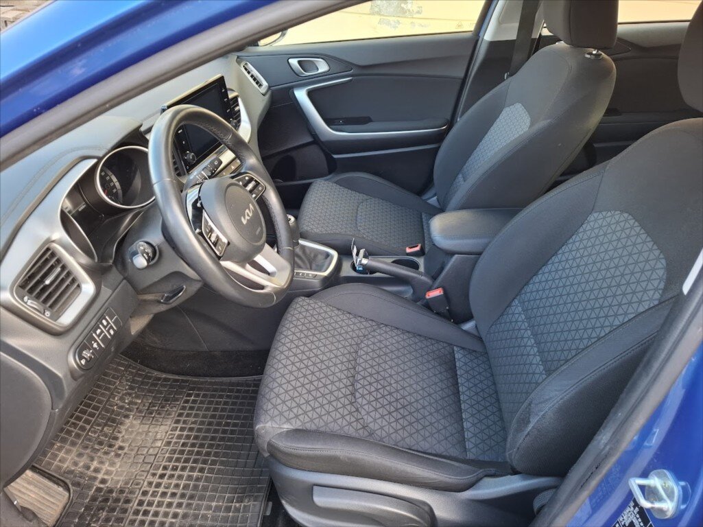 KIA Ceed Hatchback 1,5 l 117 kw