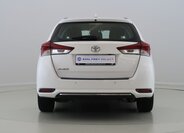 Toyota Auris 6
