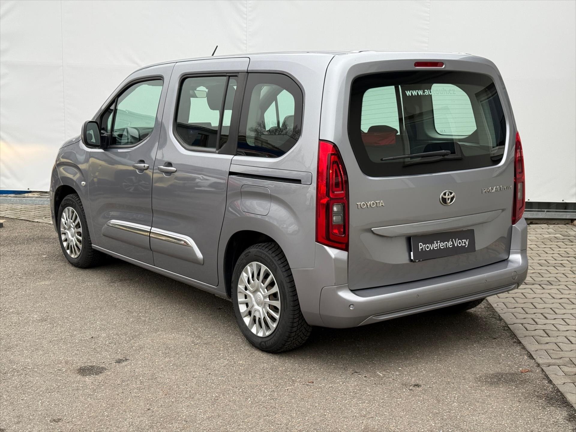 Toyota ProAce City Verso VAN-Minibus 1,2 l 81 kw