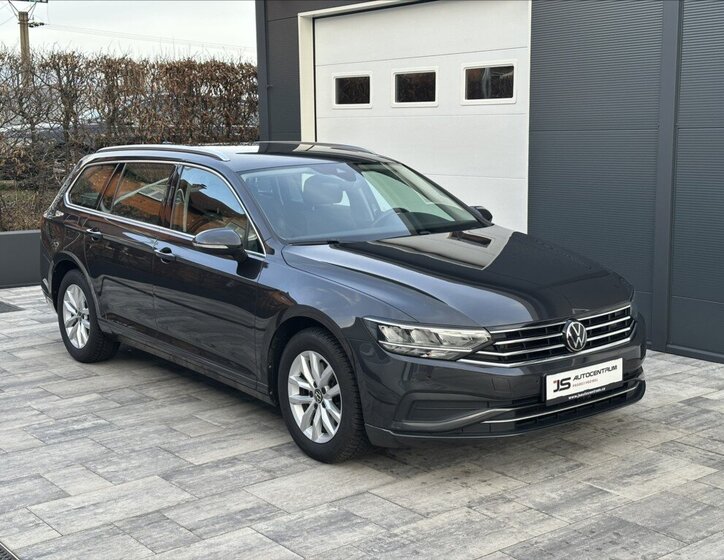 Volkswagen Passat Kombi 1,5 l 110 kw
