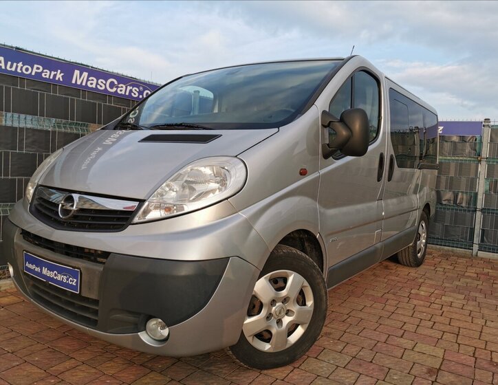 Opel Vivaro Kombi 2,0 l 84 kw