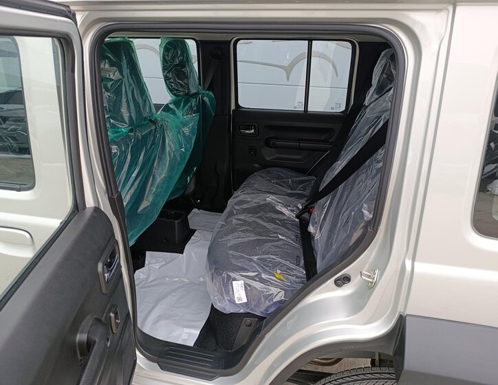 Suzuki Jimny SUV 1,5 l 75 kw