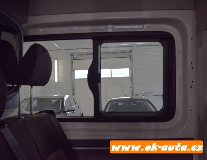 Volkswagen Crafter Skříň 2,0 l 103 kw