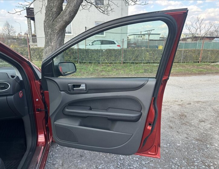 Ford Focus Kombi 1,6 l 85 kw