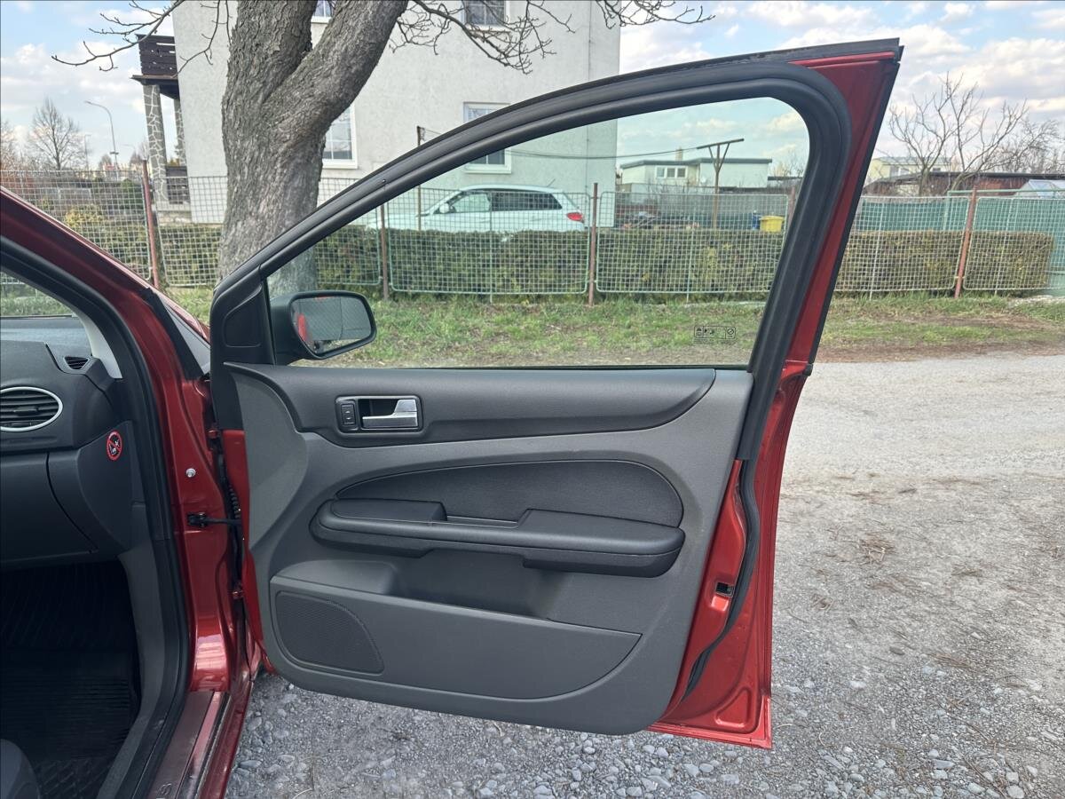 Ford Focus Kombi 1,6 l 85 kw