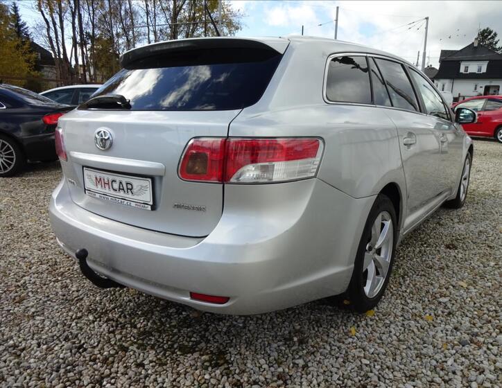 Toyota Avensis 7