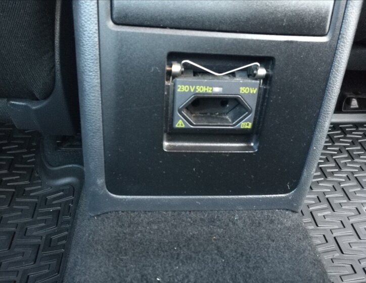 Škoda Octavia Sedan / Limuzína 1,6 l 77 kw