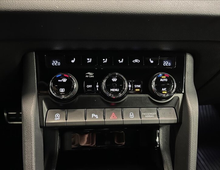 Škoda Karoq SUV 1,5 l 110 kw