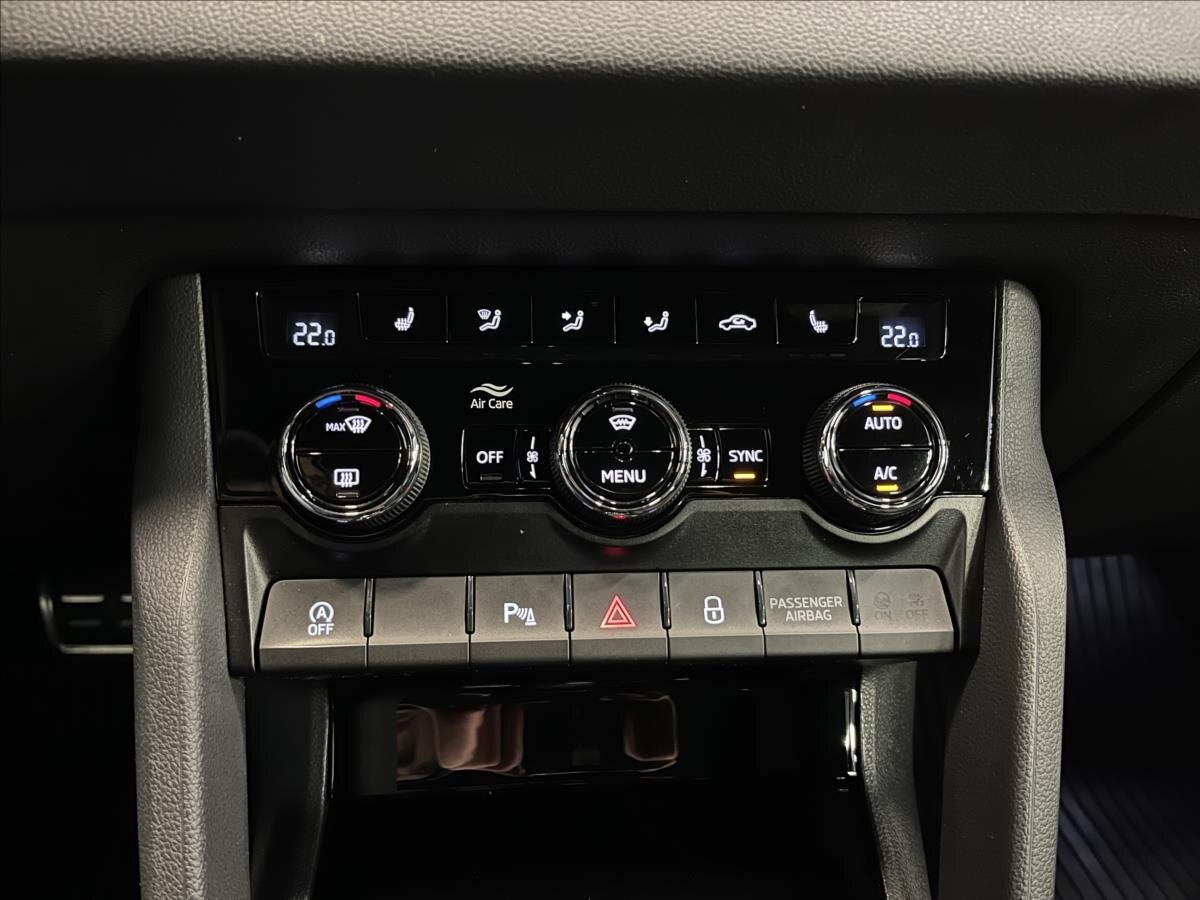 Škoda Karoq SUV 1,5 l 110 kw