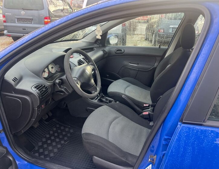 Peugeot 206 6