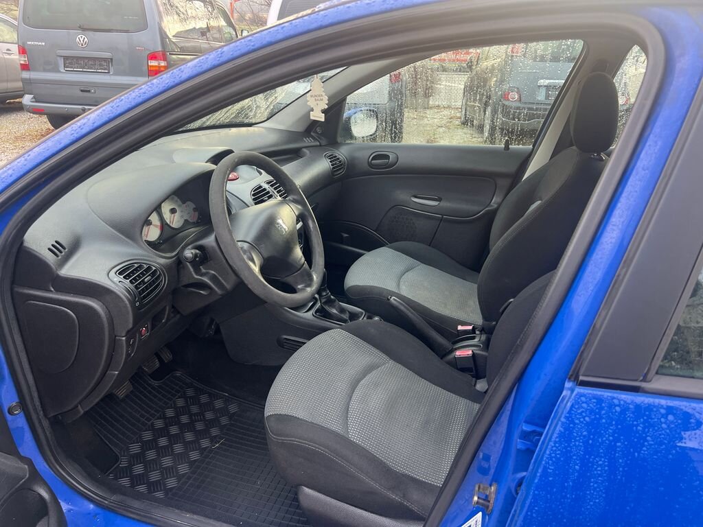 Peugeot 206